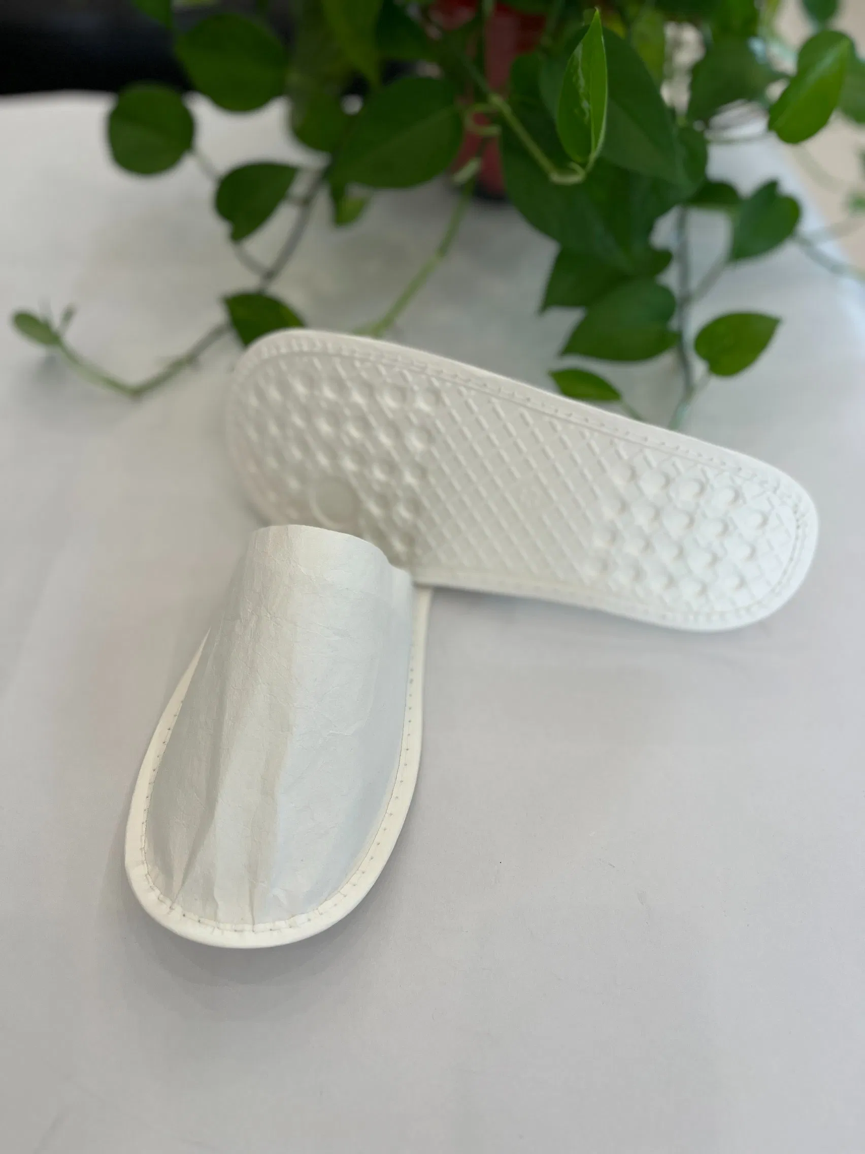 Biodegradable Disposable Hotel Slippers with Sugarcane Sole