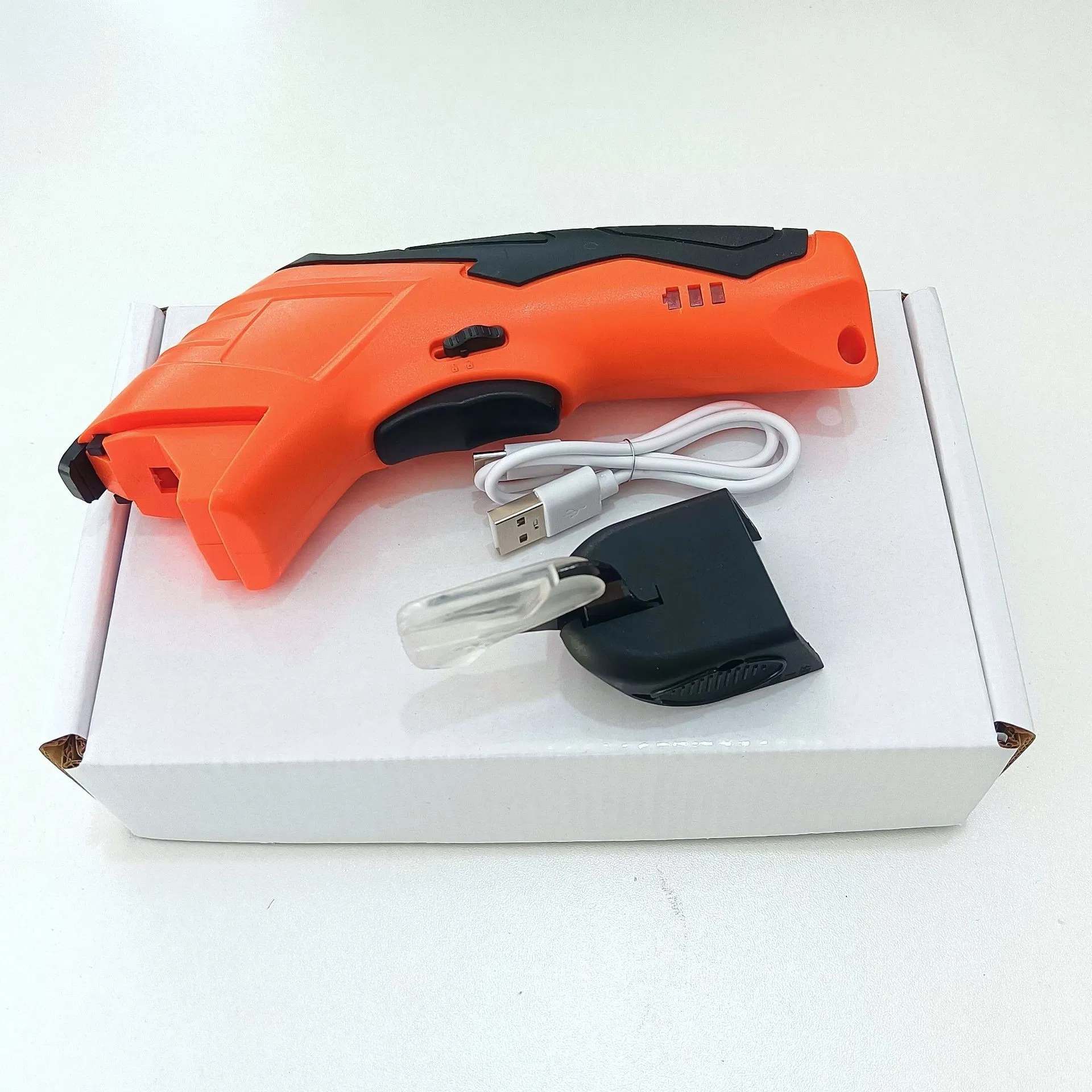 Электрические ножницы для ткани с аккумулятором