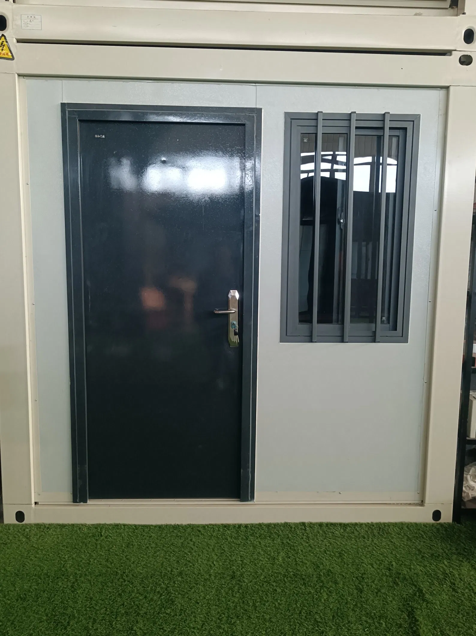 Customized Tiny Steel Structure Container House Modular Prefabricated Building Booth Toilet