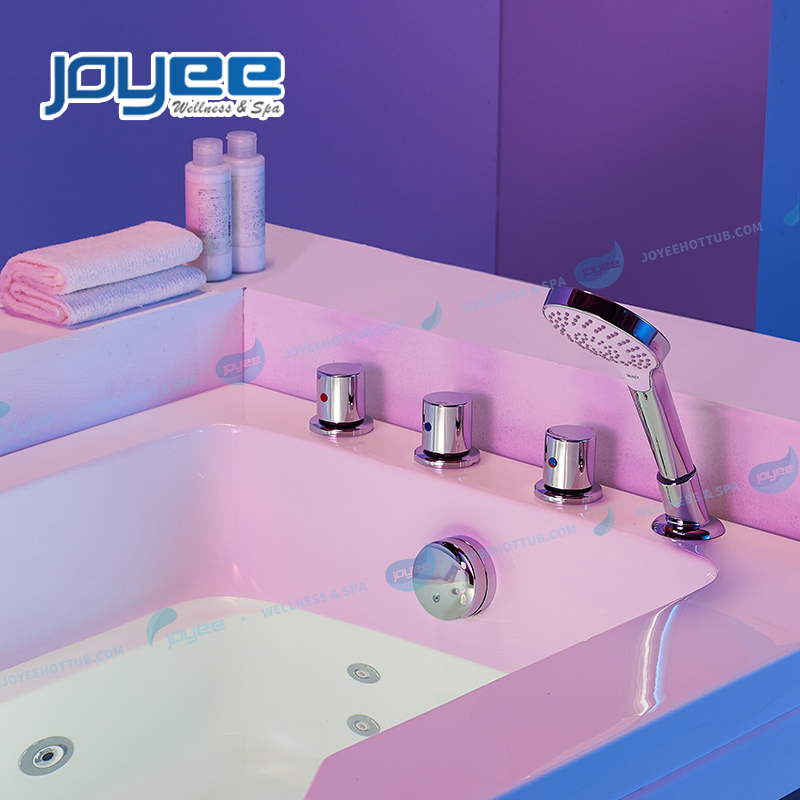 Угловая акриловая ванна с гидромассажем и подсветкой Joyee