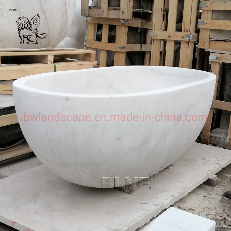 Большая отдельностоящая ванна из натурального мрамора Каррара