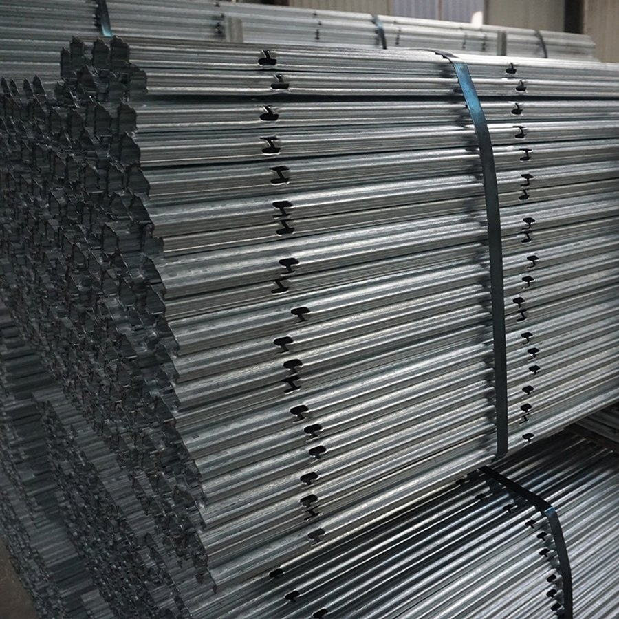 Heavy Duty Galvanized Steel Vineyard Post for Grape Trellis Support Durable Grape Growing Plant Stake High Strength Agricultural Fence Post for Vineyard Farm