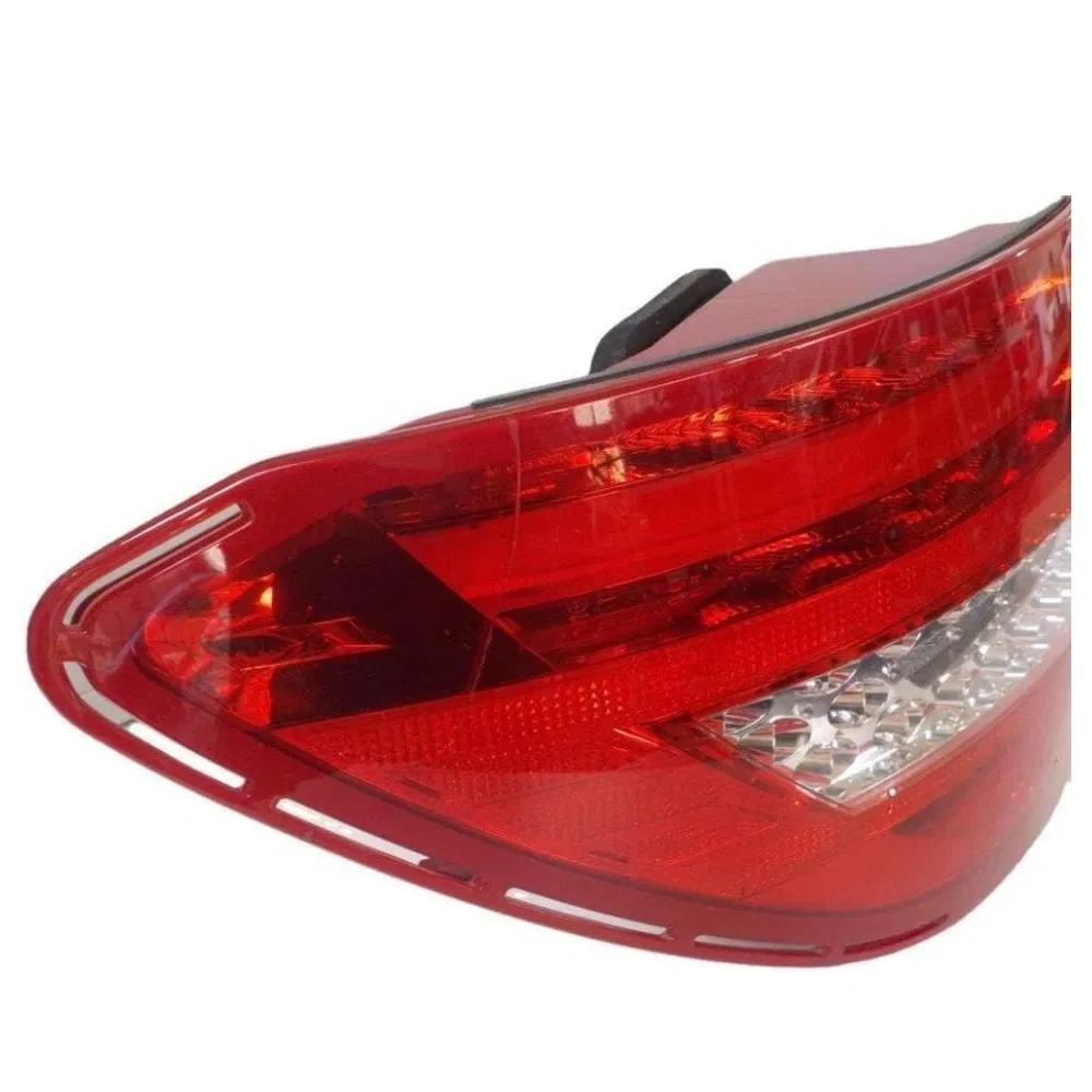 Задний фонарь LED для Mercedes C-Class W204 2011-2013