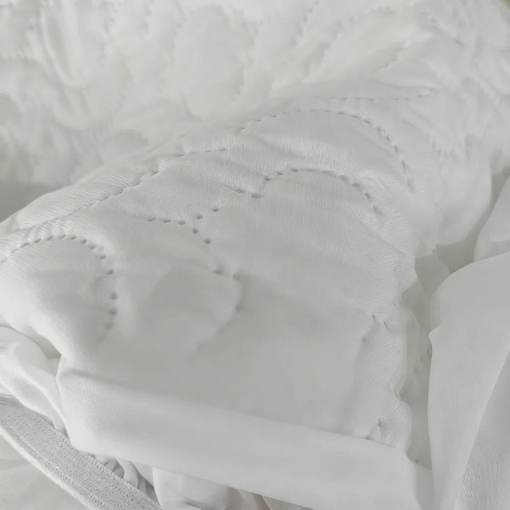 Hotel Quality Soft Quilted Breathable Cotton King Size Home Use Decorative Bedspread