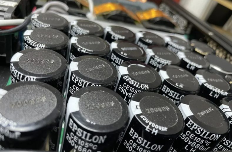 High-Performance 1u D-Class Amplifier, 4000W X4 at 2&ohm;