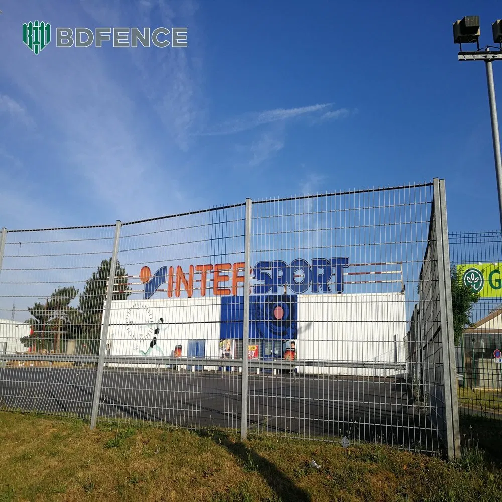 PVC Coated or Powder Coated or Hot Dipped Galvanized 3D Curved Wire Mesh Fence Panel