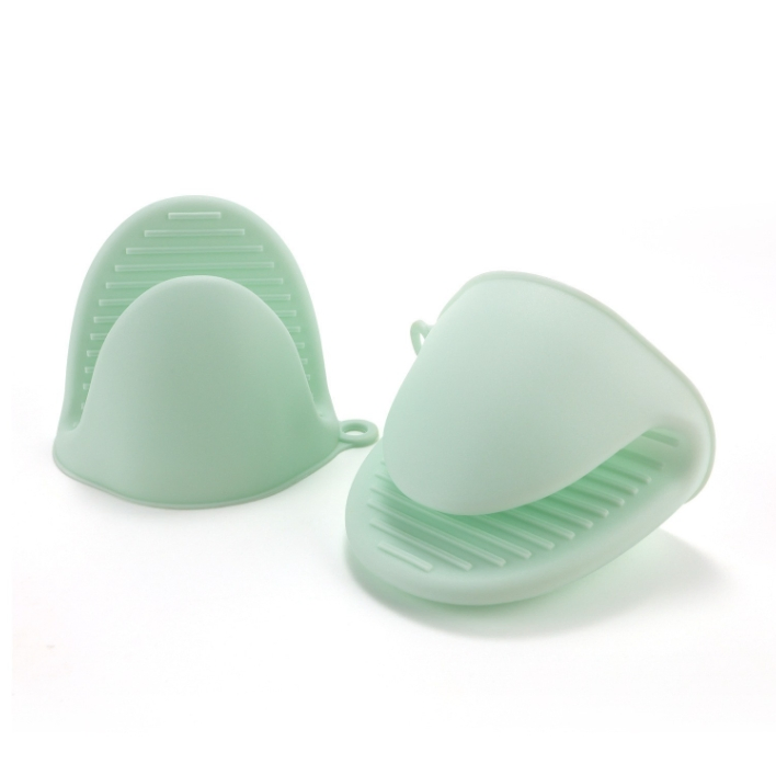 Silicone Smoker Oven Gloves -Extreme Heat Resistant BBQ Gloves -Handle Hot Food Right on Your Smoker Grill Fryer & Pit Waterproof Oven Mitts