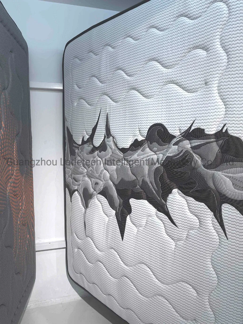 LDT-QTF06 High Class Single Needle Mattress Jacquard Ticking Topper Quilted Fabric Mattress Fabric Whole Sale