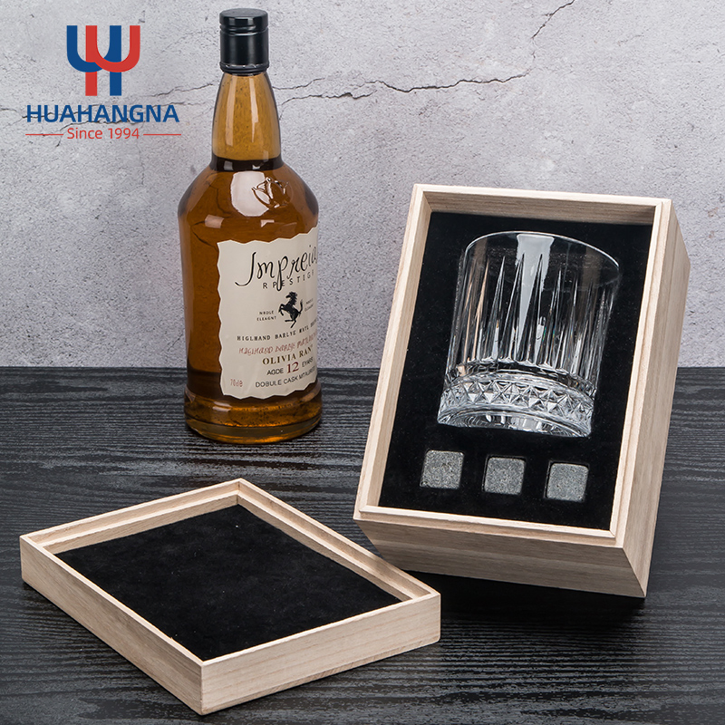 Free Sample Custom Logo Engraved Personalized Whiskey Stone Gift Set with Crystal Whisky Tasting Glass for Men