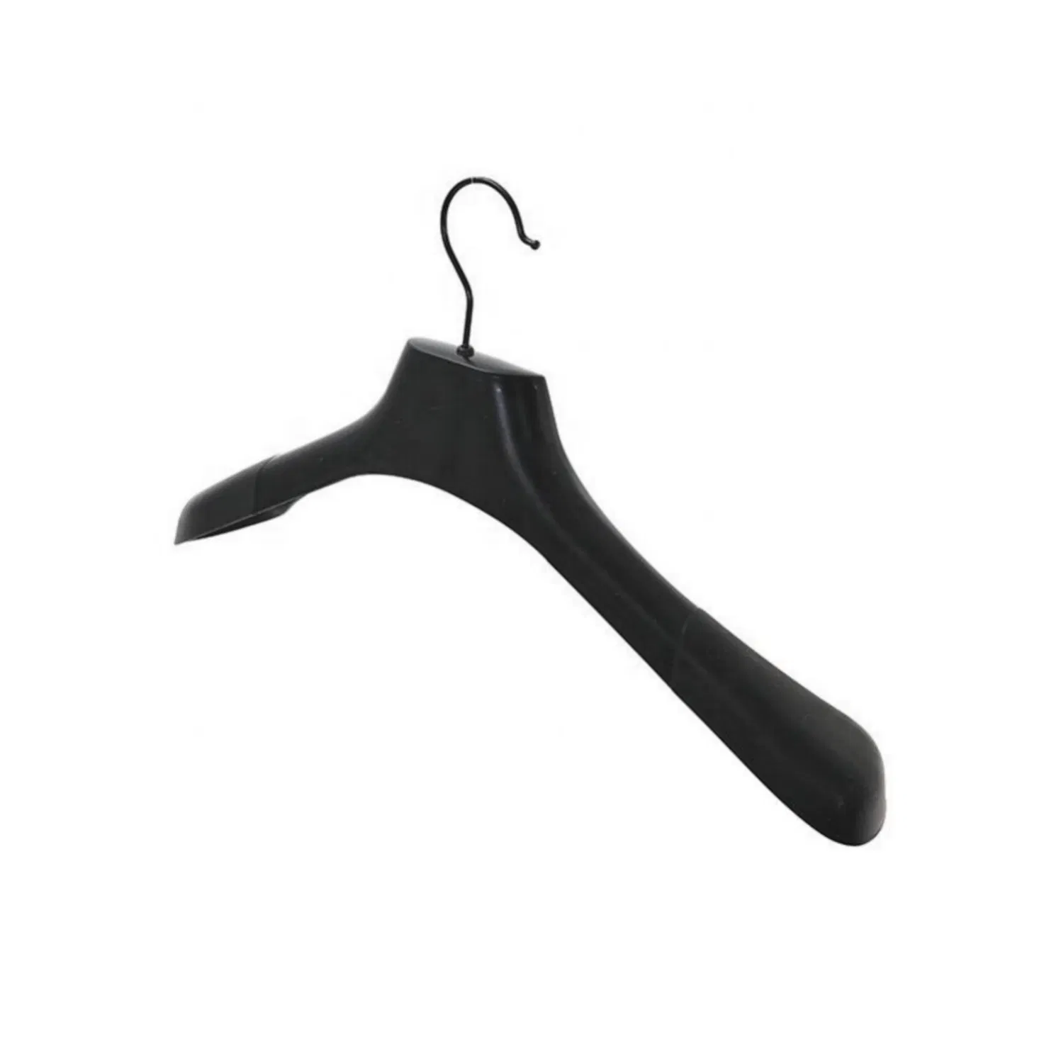 Набор пластиковых вешалок ассорти цветов для дома