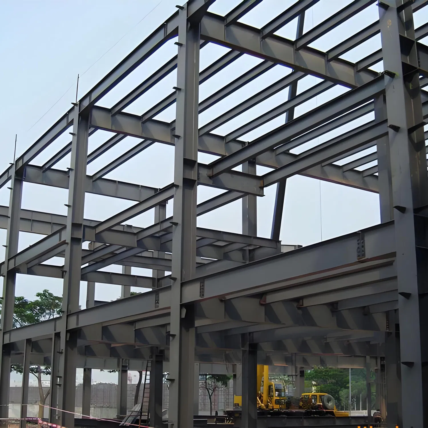 "Steel Frame: Solid Support, Shaping Infinite Architectural Possibilities"