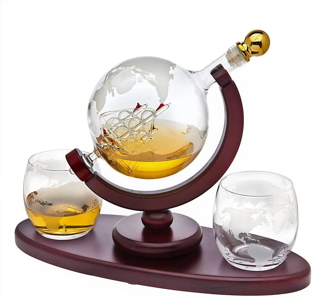 Whiskey Decanter Globe Set with 4 Etched Globe Whisky Glasses - for Liquor, Scotch, Bourbon, Vodka - 850ml