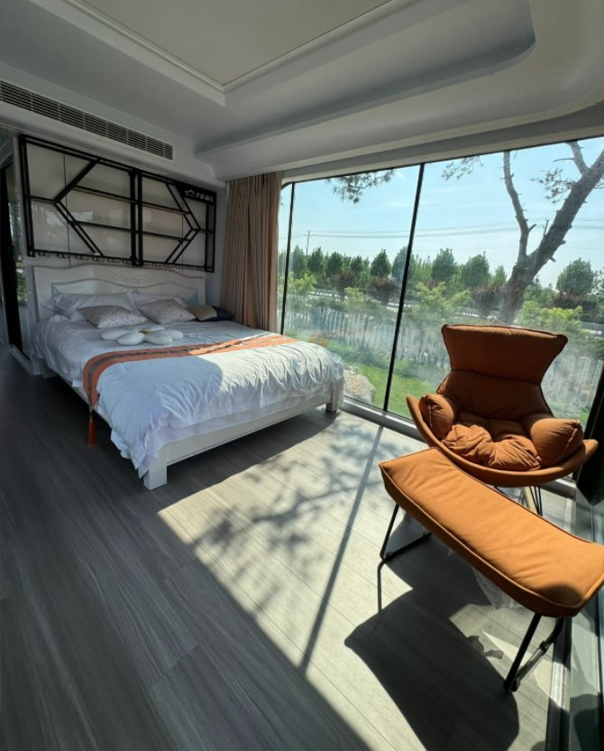 Space Capsule Mobile Hotel Prefabricated Modular Container House Capsule House