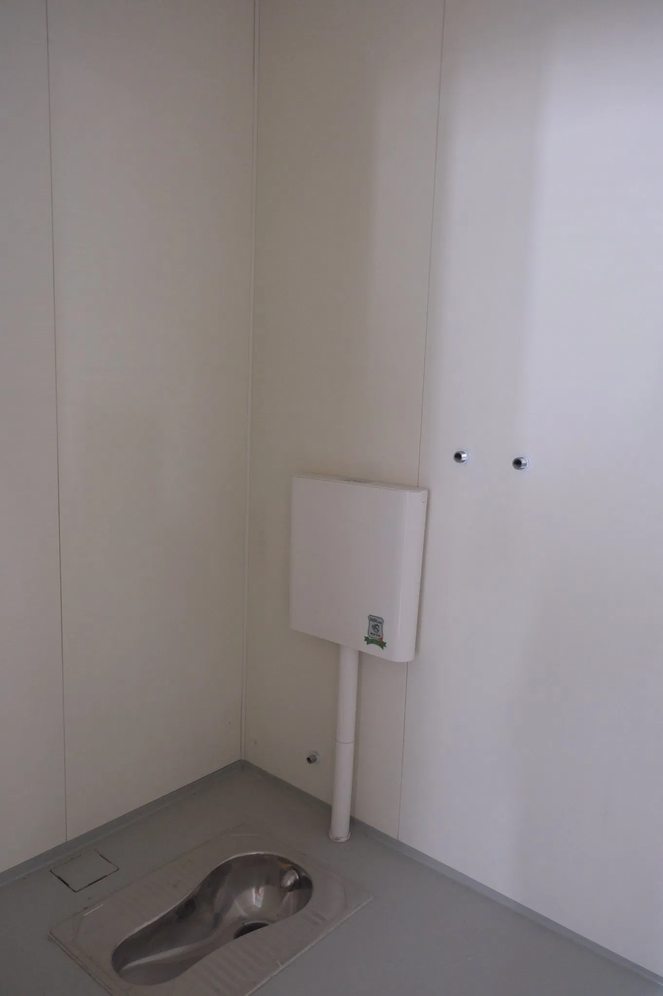 Tongnai Complete Bathroom, Scientific Lighting + Safe Anti-Slip Bathroom Selection