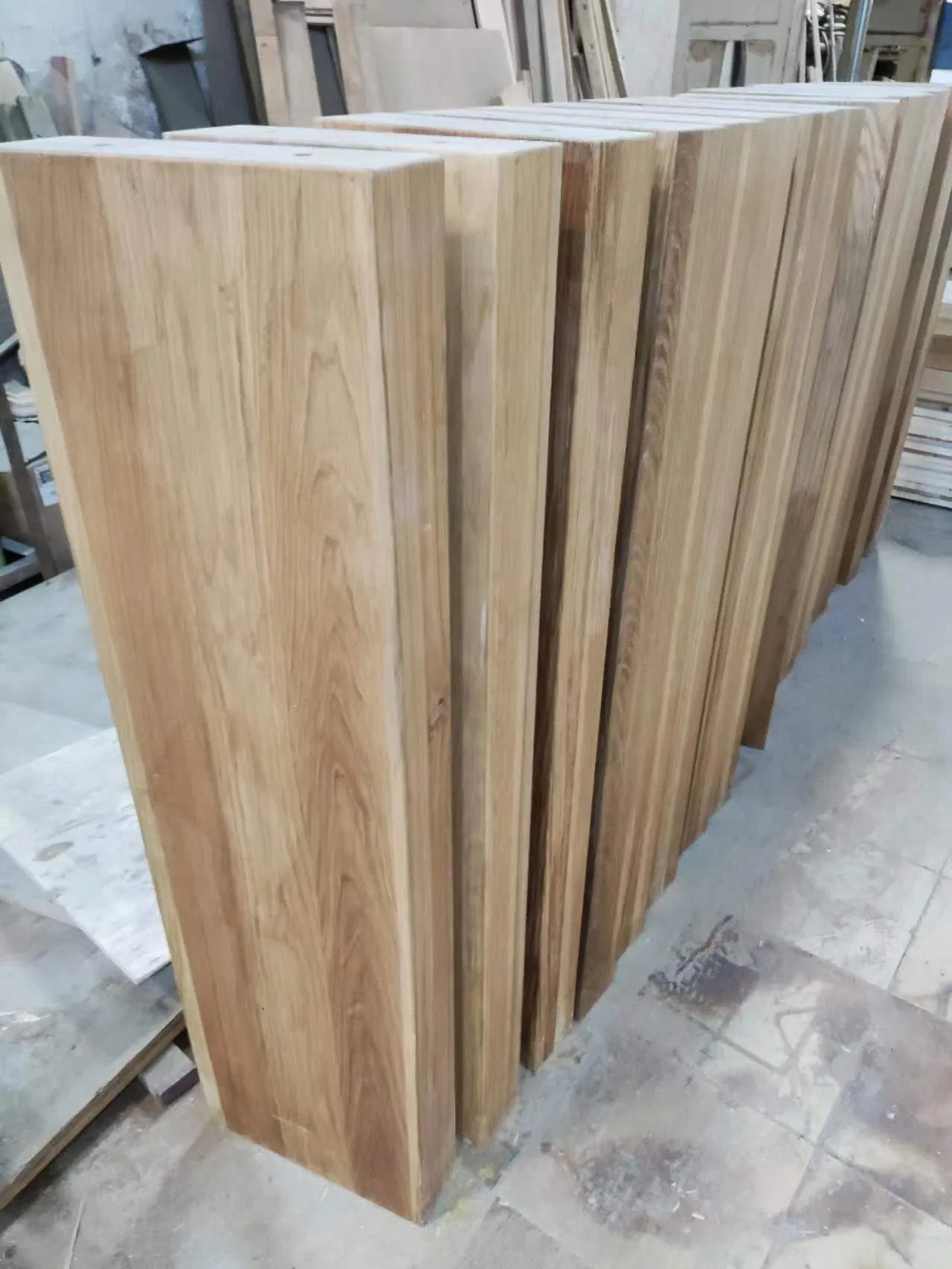 Luxury Walnut Timber Hardwood American Oak Stair Treads Beech Staircase Steps