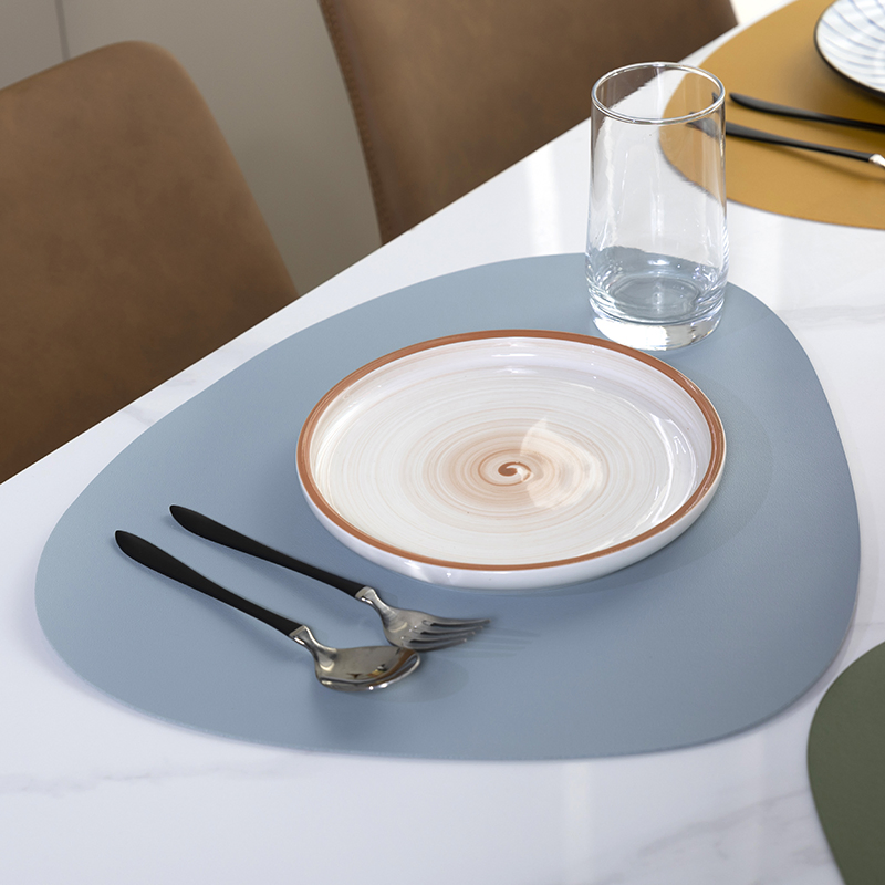Waterproof Anti Slip Table Mat Heat Insulation Faux Leather Placemats for Dining Table