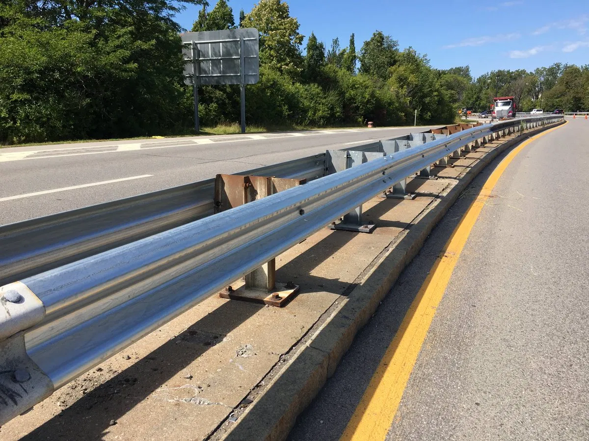 Hot Sale for Market W Beam Galvanized Road Highway Guardrail