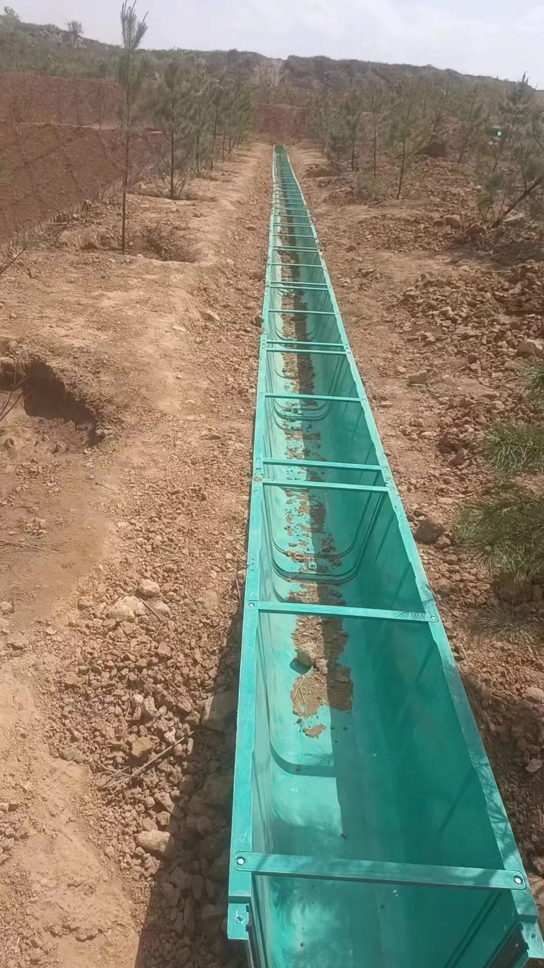 Durable U-Shaped Molded Drainage Ditch for Efficient Water Flow