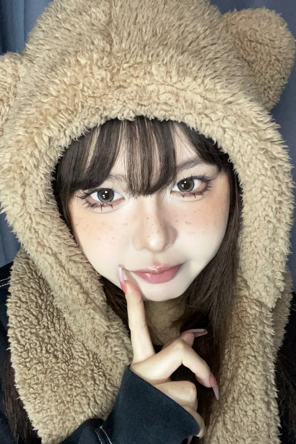 Enchanting Deep Gray-Black Starry Contact Lenses for Mesmerizing Eyes