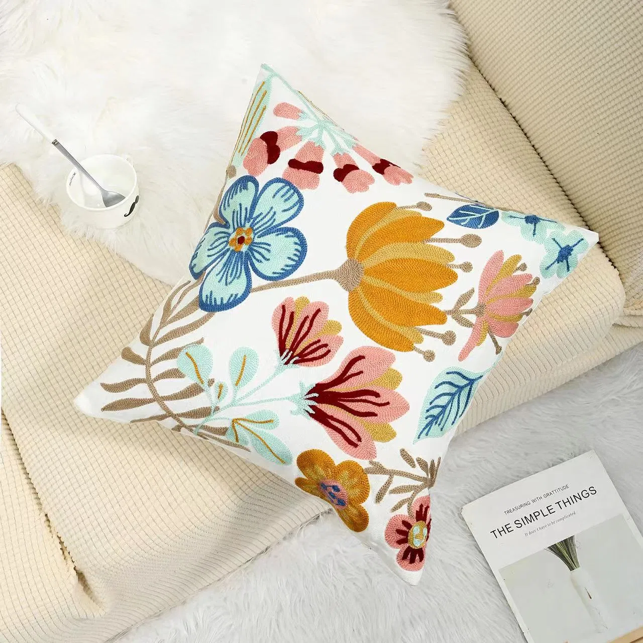 18X18 100% Cotton Embroidery Floral Couch Pillow Cover Cushion Cover Custom