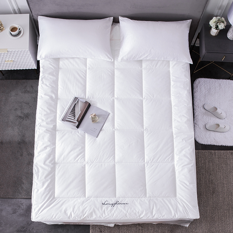 Hotel High Quality Sleep Bed Soft Mattress Pads & Toppers