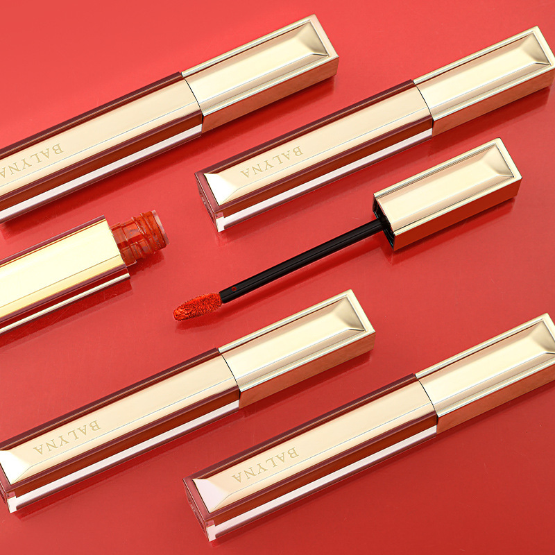 Блеск для губ Velvet Matte, водостойкий, без липкости