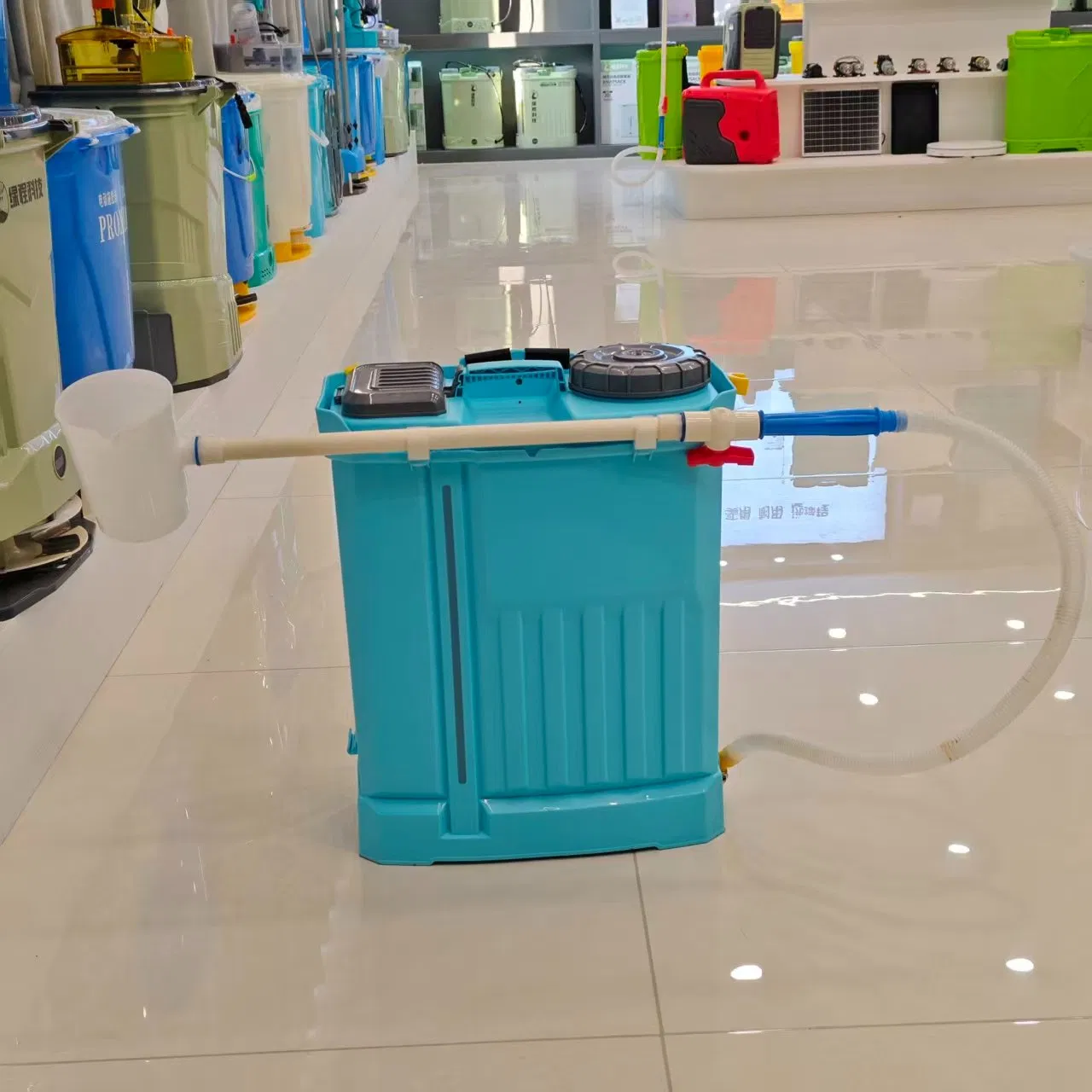 Аккумуляторный опрыскиватель GreenTech 20V