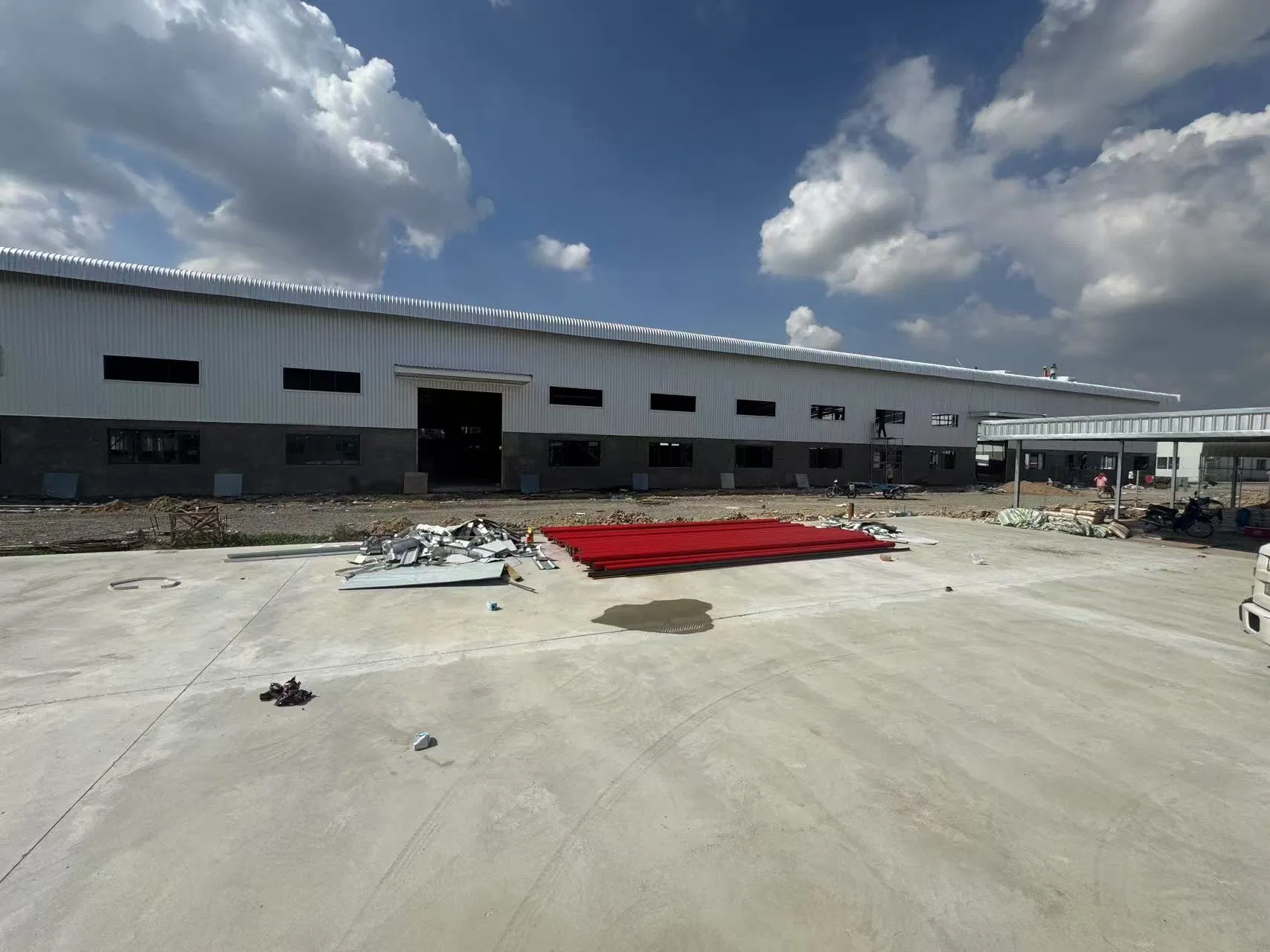 Professional Steel Structure for Cambodia: Portal Frame for Warehouses and Departments