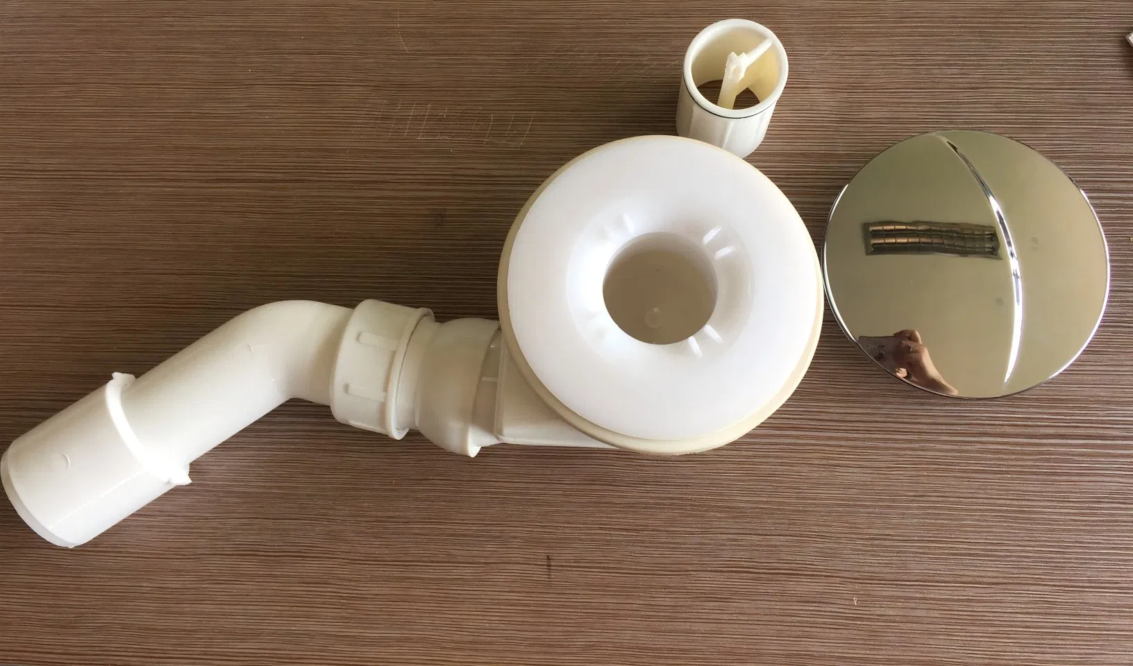 Поворотный пластиковый слив для пола