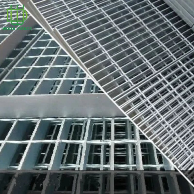 High-Quality Welded Compound Industrial Steel Grating Drainage Fence Panel