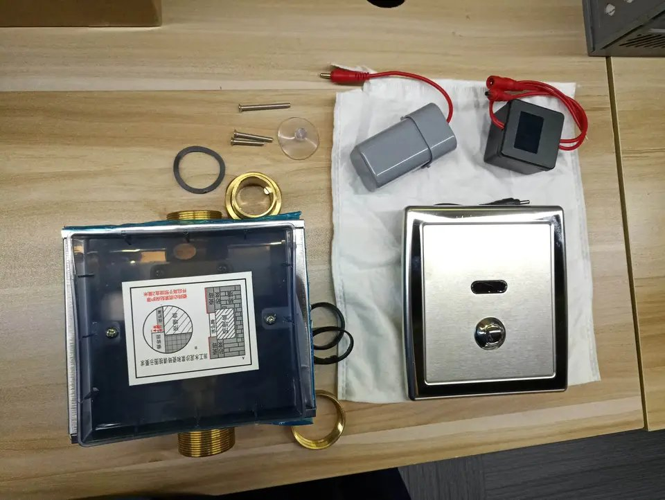 Cheap Price Concealed Type Automatic Toilet Flush Valve Sensor Touchfree Toilet