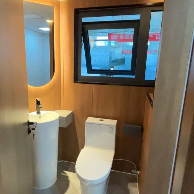 New Technology Steel Frame Prefab Space Capsule House with Wet Separation