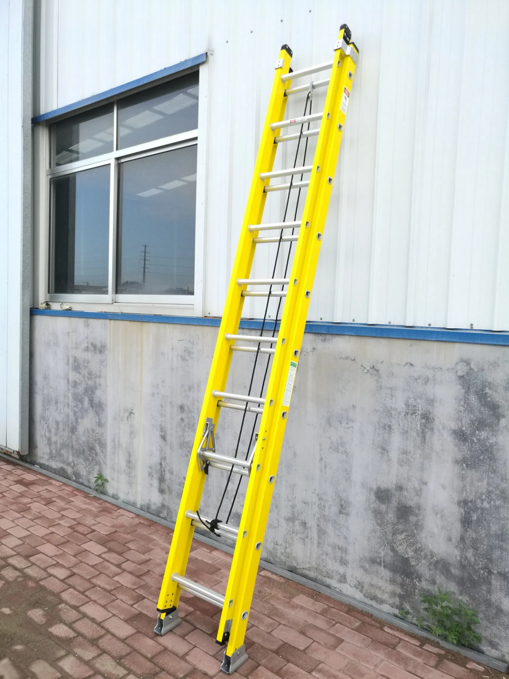 Escalera Telescopica De Fibra De Vidrio/ Fiber Glass Telescopic Ladder Manufacturer in China