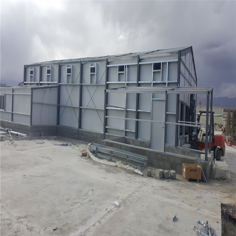 Low Cost Factory Customized Semi-Automatic Modern Steel Egg Chicken Shed
