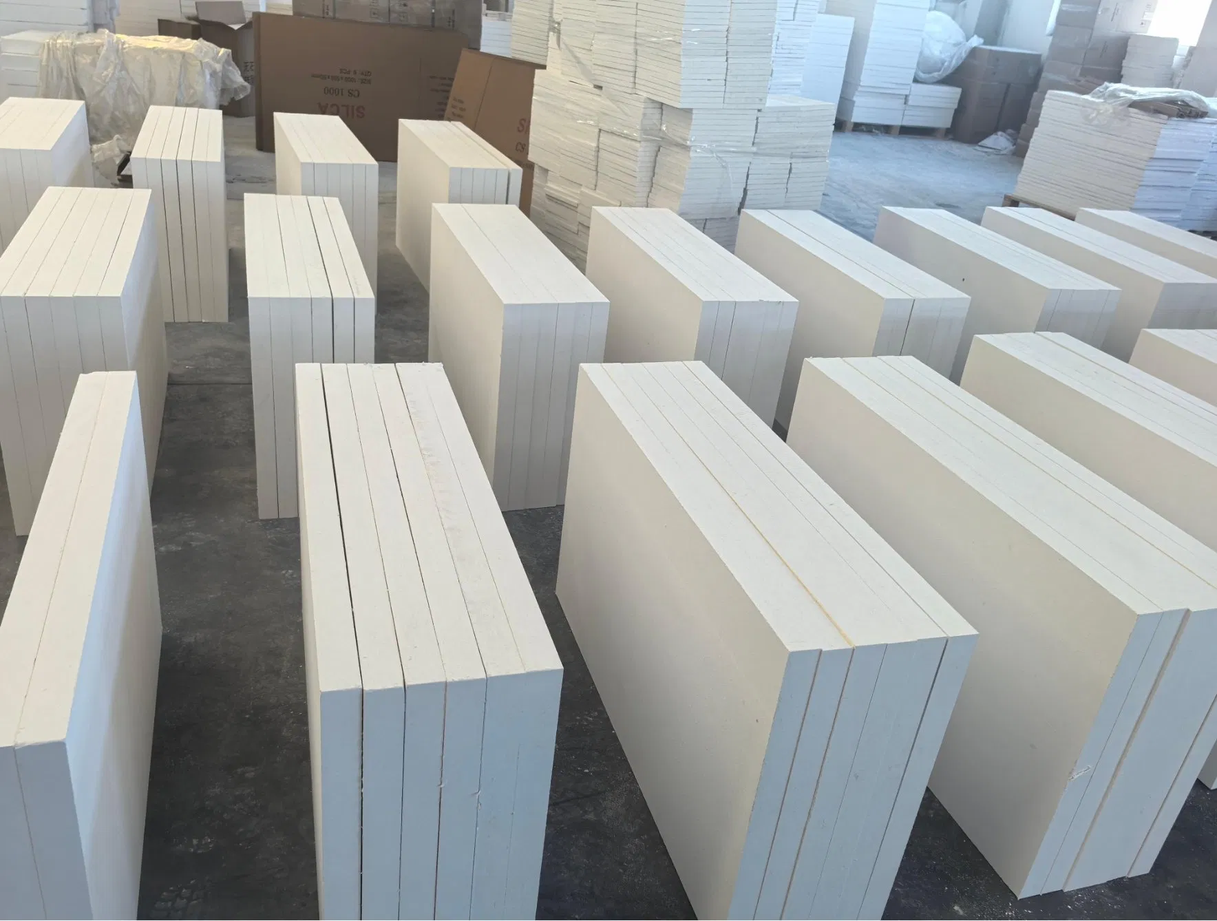 Waterproof Building Fiber Cement Slab Insulation Acoustic Felt Fire Retardant Sheet Refractory Material Panel Fireproof Plate Calcium Silicate Ceiling Board