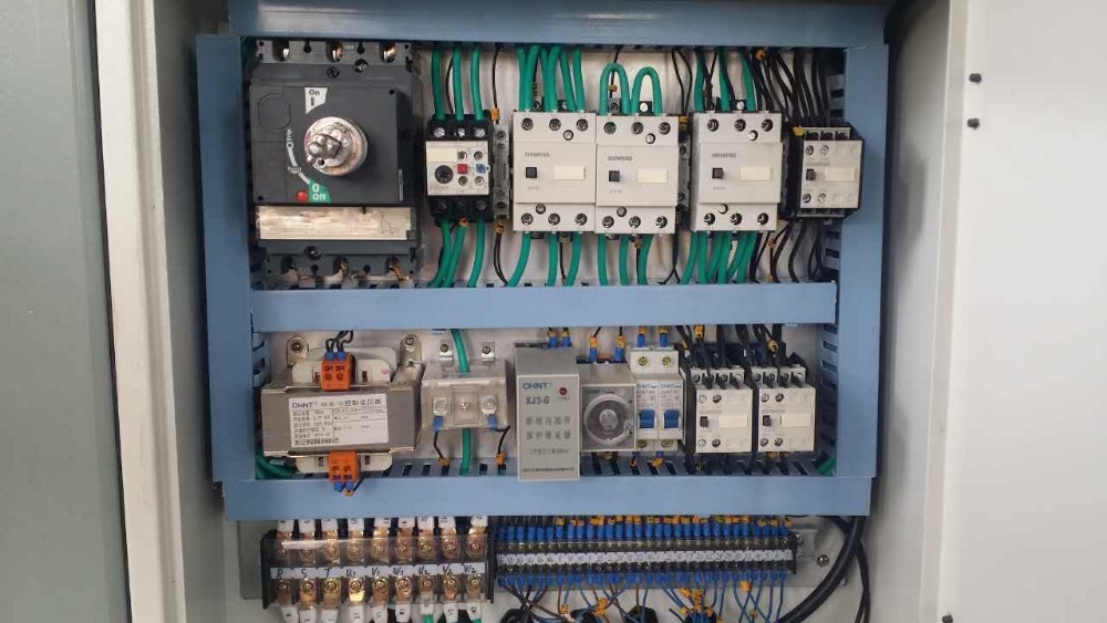 Ленточная пила по дереву горизонтальная 600 мм