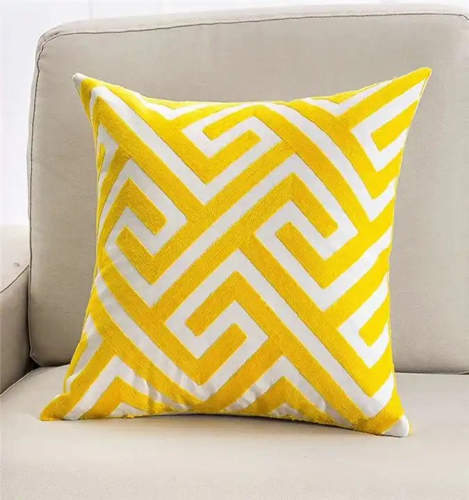 Xinlan Factory Home Sofa Cushion Cover 100%Polyester Classic Embroidery Pillow Case Luxury Throw Pillow Cover