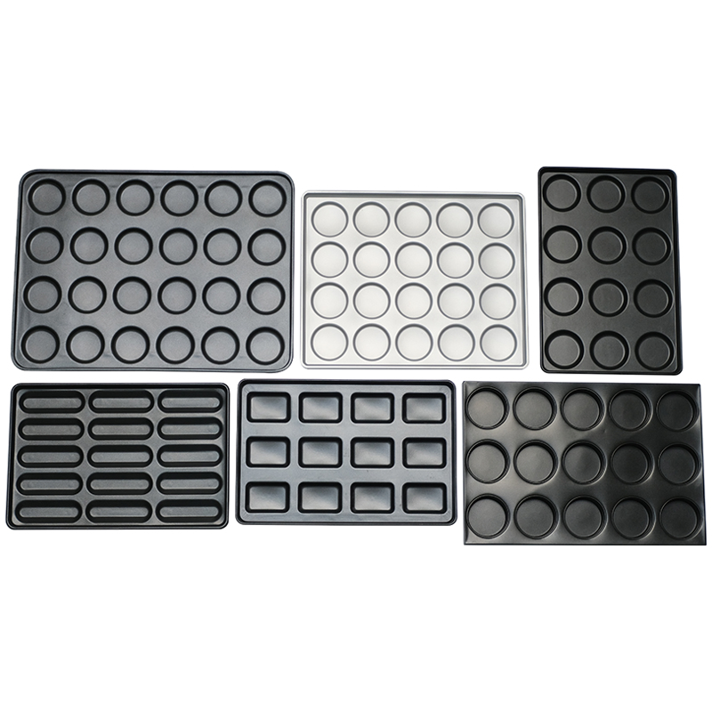 18 Cups 565X520.7X40.3mm Aluminized Steel Custom Baking Trays Hot Dog Bun Pan