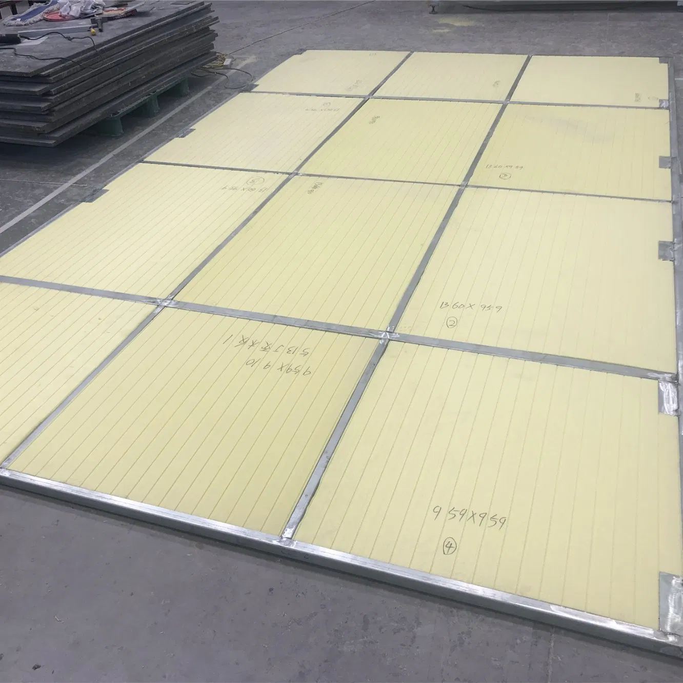Anti Slip Floor Panel Cfrt FRP Fiberglass Composite Sandwich Foam Panels