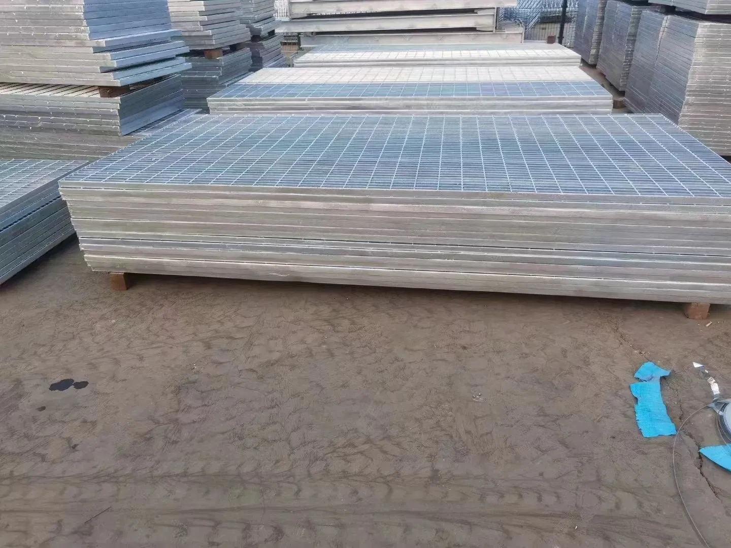 Galvanized Steel Grate for Stairs, Drain Cover