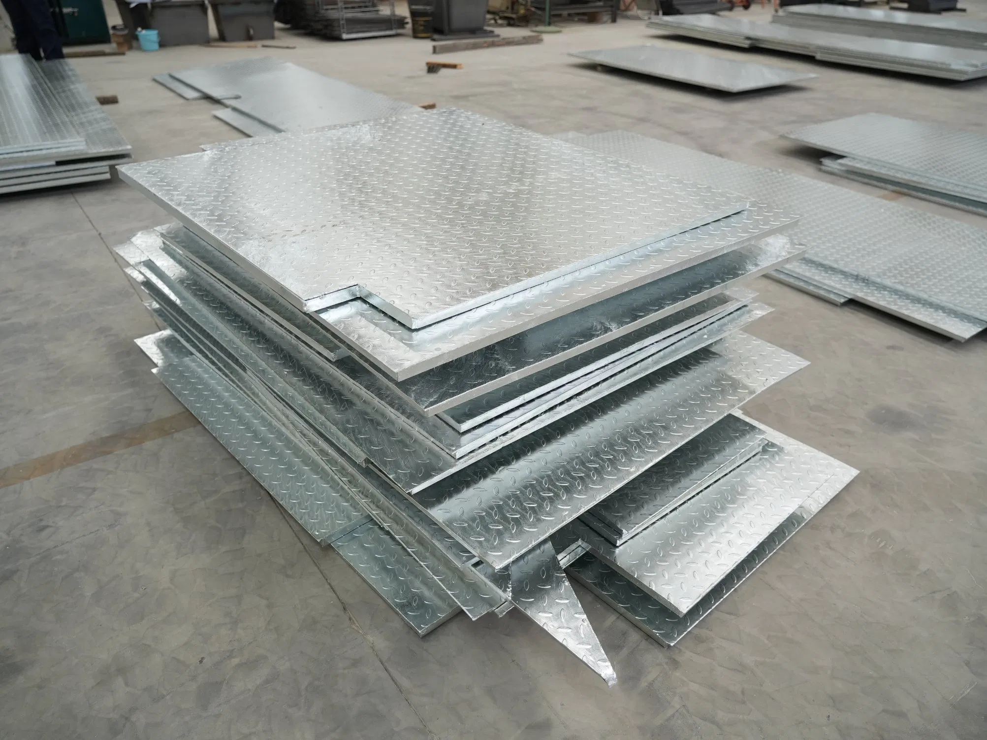 Customized Standard Hot DIP Galvanized Steel Grating for Industrial Platform and Walkway