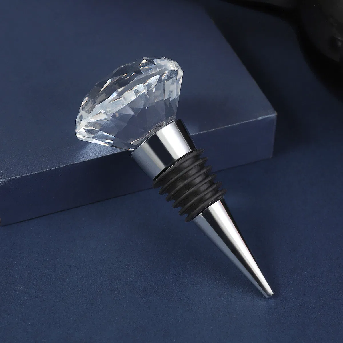 Zinc Alloy Wine Bottle Stopper Sparkling Diamond-Shaped Crystal with Vacuum Feature Decorative