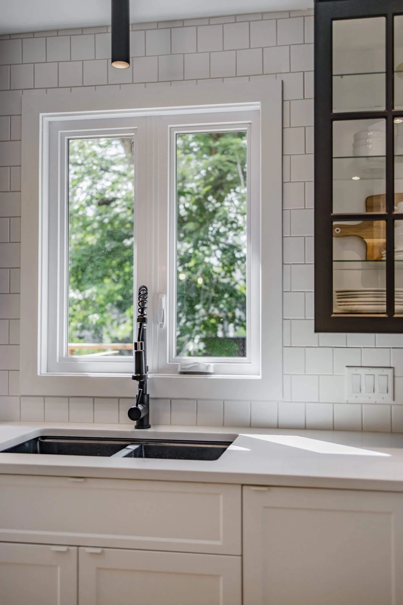 High Quality Florida Hurricane Impact Thermal Break Casement PVC Windows Double Glazed Low-E Glass Passive Windows