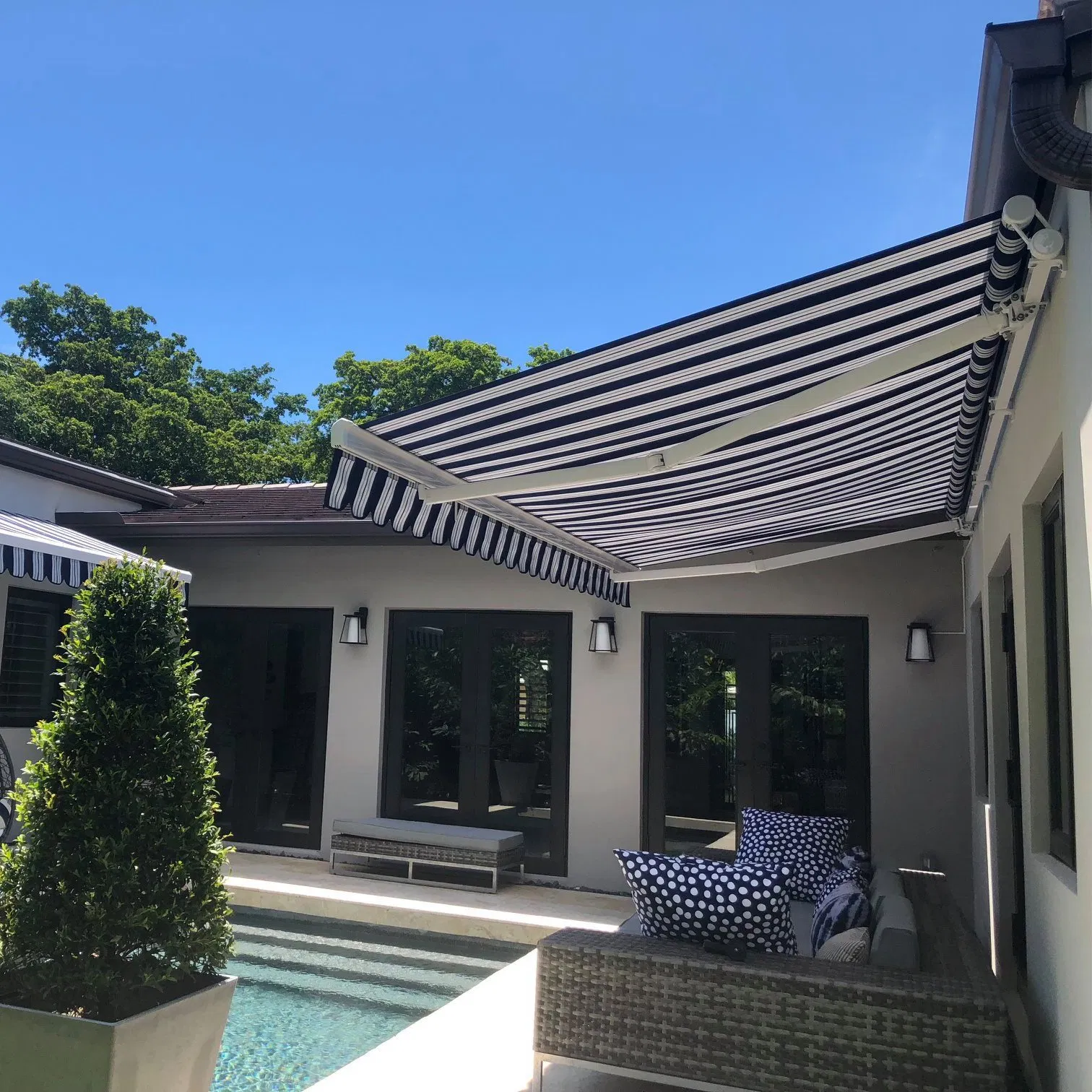 Retractable Slide on Wire Canopy Pergola