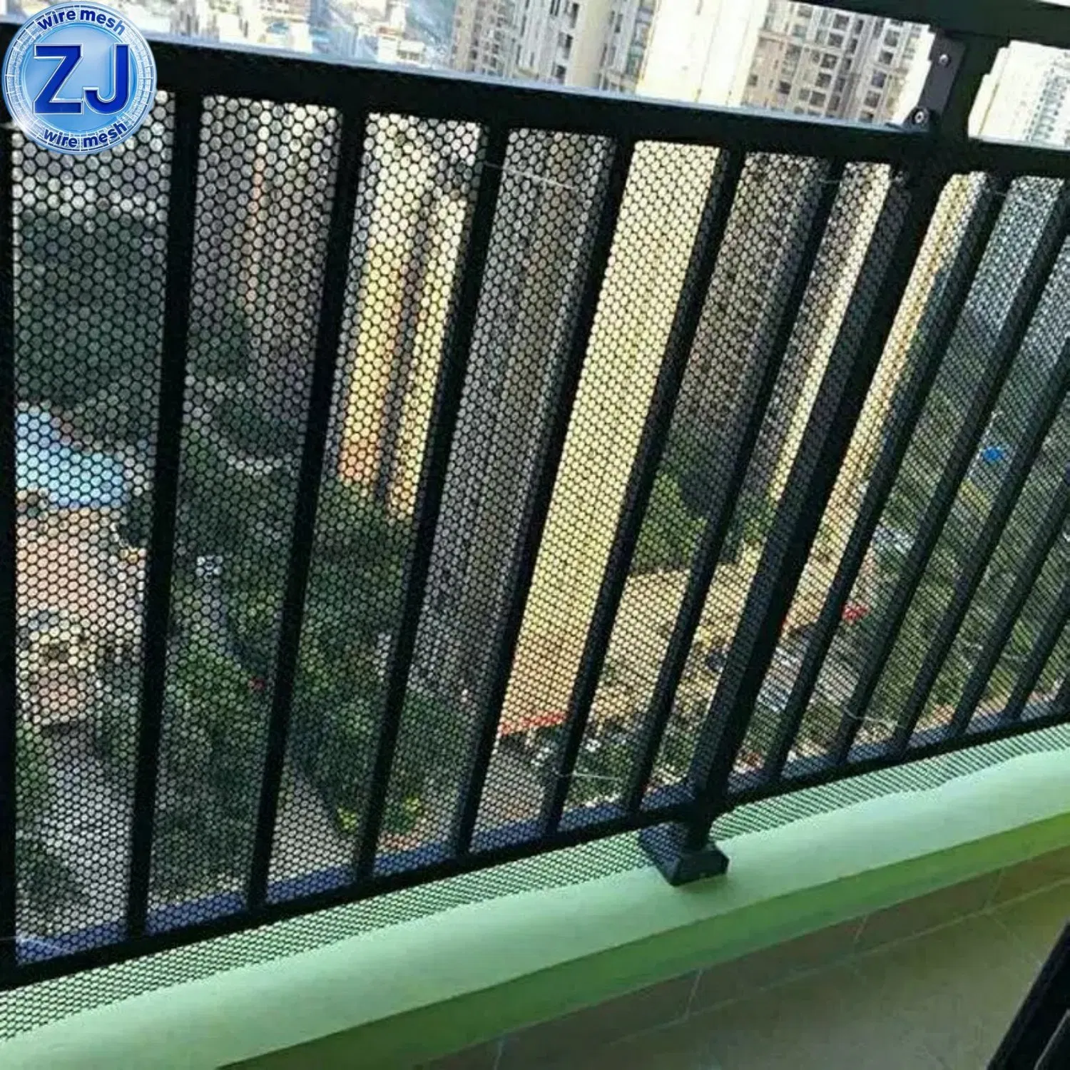 Plastic Flat Net in Chicken Farm