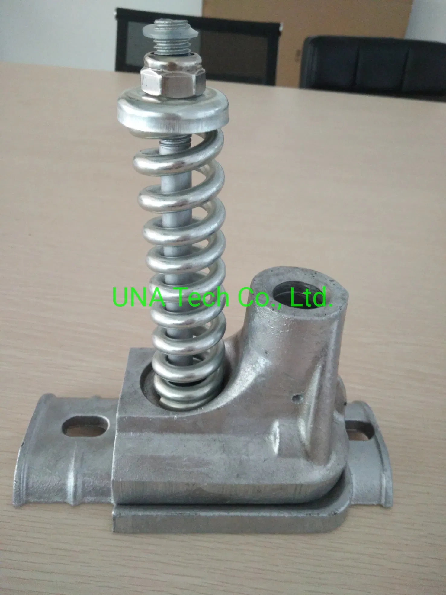 Single Side Spring Loaded Fiber Glass Tube Street Lamp Flag Mechanism with Aluminum Base