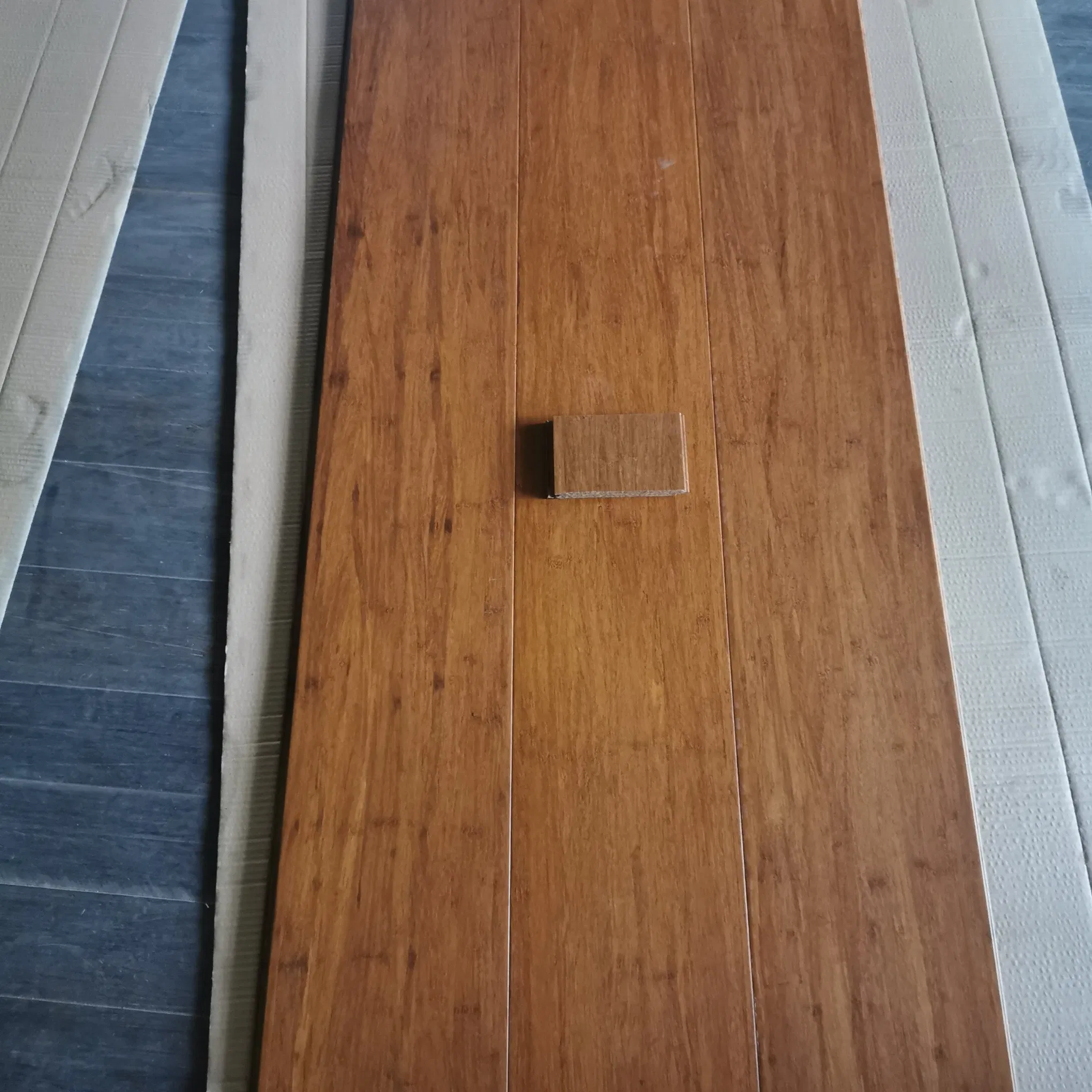 2019 Solid Waterproof & Fireproof Bamboo Flooring/Floor/Panel on Sale