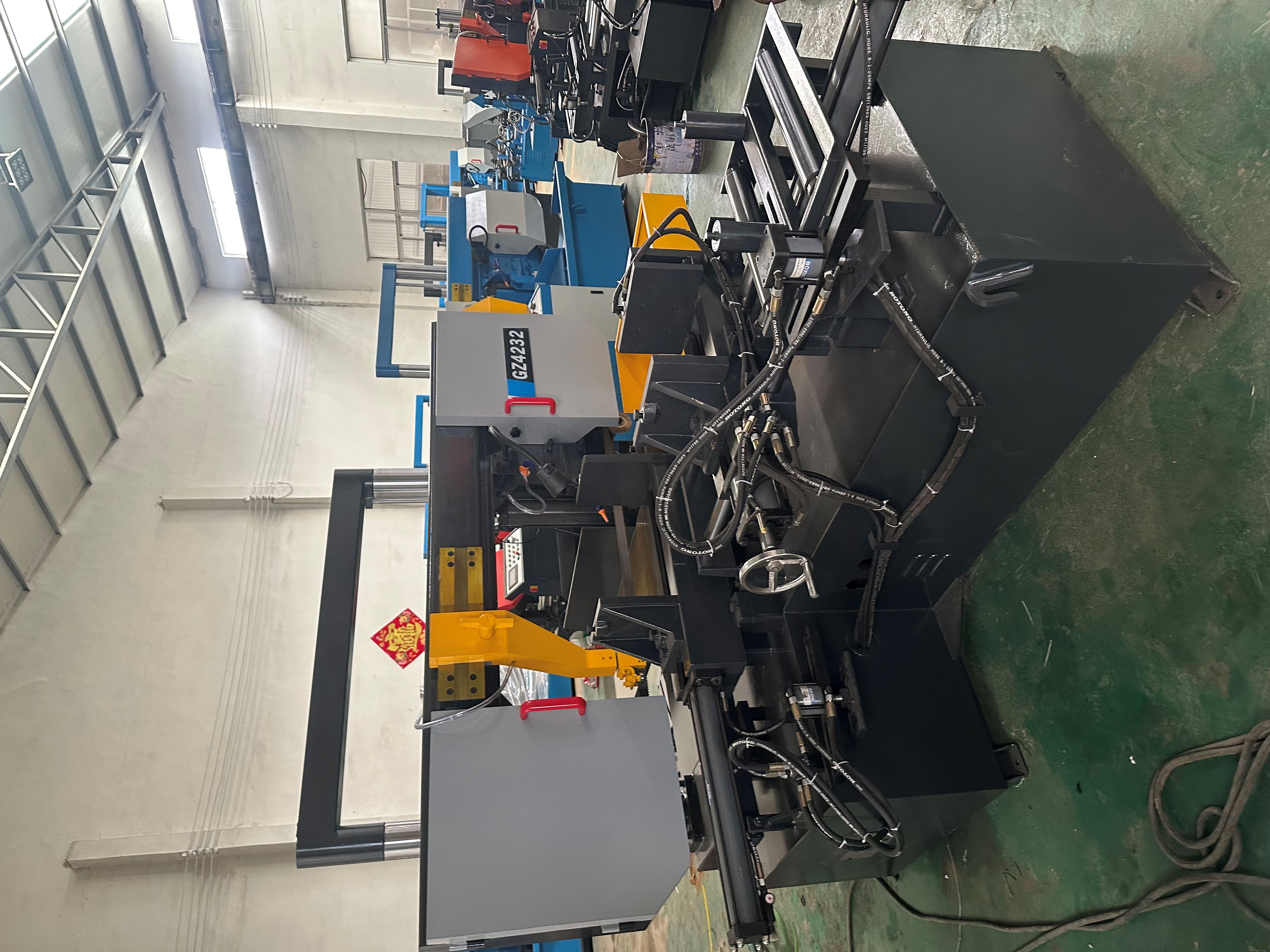 Станок ленточнопильный автоматический по металлу GZ4232