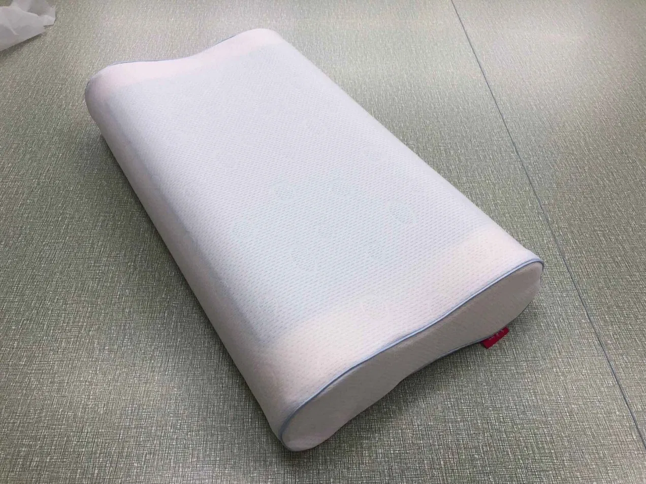 Contour Shape Memory Foam Pillows Wholesale Pillow Back Wedge Pillow Charcoal Pillow