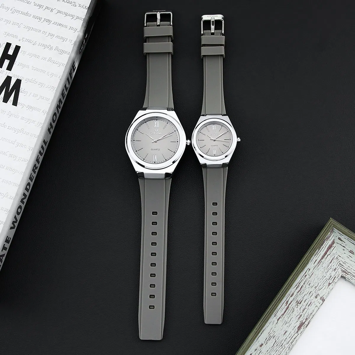 Customize Sport Waterproof Silicone Strap Men Watch Couple Watch